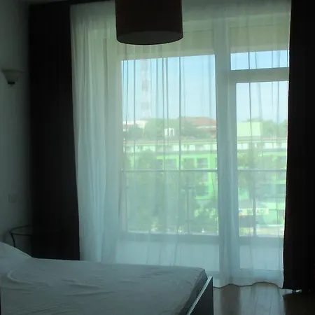 Apartament Floras * אפורי נורד