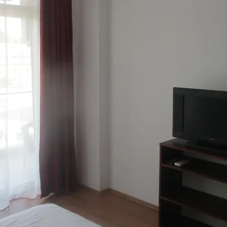 Apartament Floras *