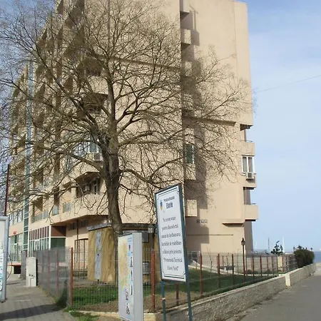 Apartament Floras דירה